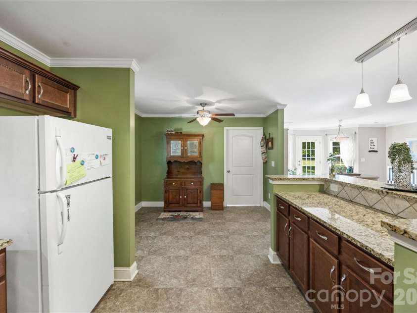5250 Hickory Grove Road, Mount Holly, NC 28120.  MLS# CAR4390043, YatesRealty ID 28838. 