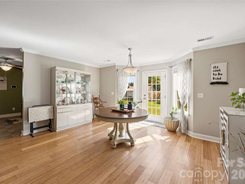 5250 Hickory Grove Road, Mount Holly, NC 28120.  MLS# CAR4390043, YatesRealty ID 28838. 