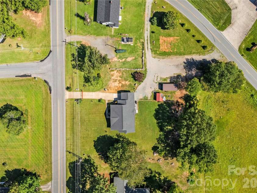 5250 Hickory Grove Road, Mount Holly, NC 28120.  MLS# CAR4390043, YatesRealty ID 28838. 