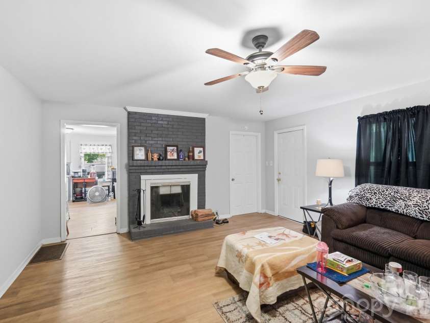 1018 5th Avenue, Gastonia, NC 28052.  MLS# CAR4379648, YatesRealty ID 28839. 