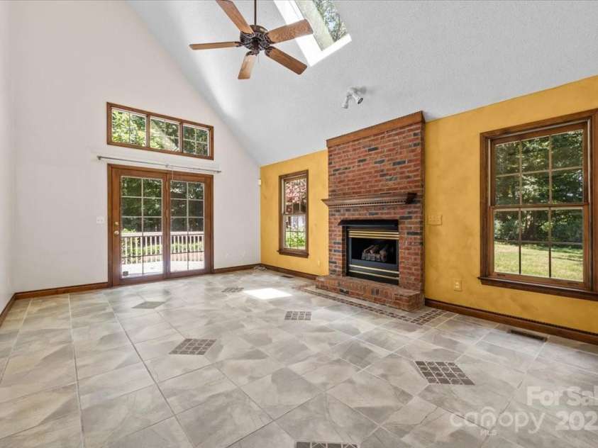 1057 Red Bird Court, Randleman, NC 27317.  MLS# CAR4286623, YatesRealty ID 28839. 