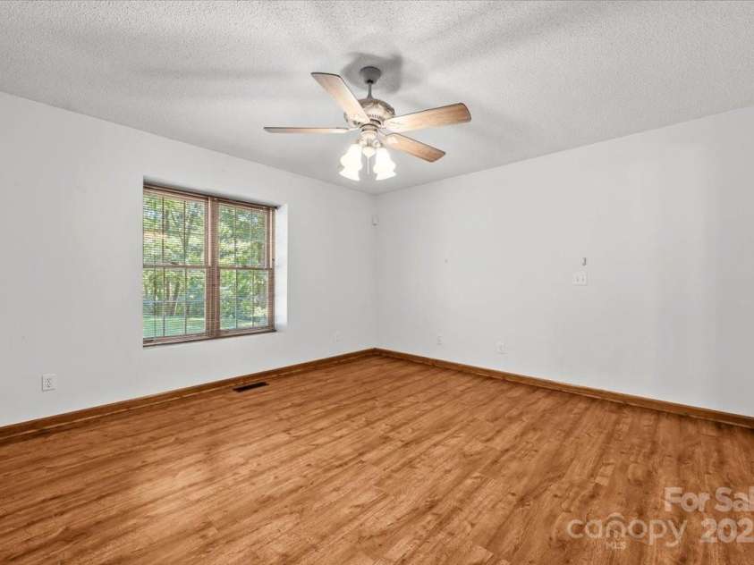 1057 Red Bird Court, Randleman, NC 27317.  MLS# CAR4286623, YatesRealty ID 28839. 