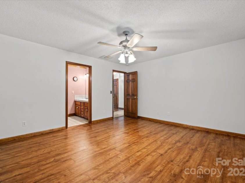 1057 Red Bird Court, Randleman, NC 27317.  MLS# CAR4286623, YatesRealty ID 28839. 