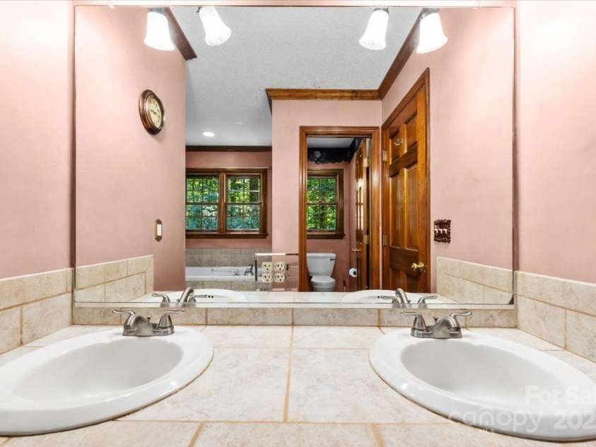 1057 Red Bird Court, Randleman, NC 27317.  MLS# CAR4286623, YatesRealty ID 28839. 