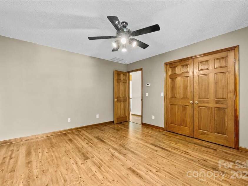 1057 Red Bird Court, Randleman, NC 27317.  MLS# CAR4286623, YatesRealty ID 28839. 