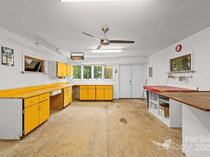 1057 Red Bird Court, Randleman, NC 27317.  MLS# CAR4286623, YatesRealty ID 28839. 