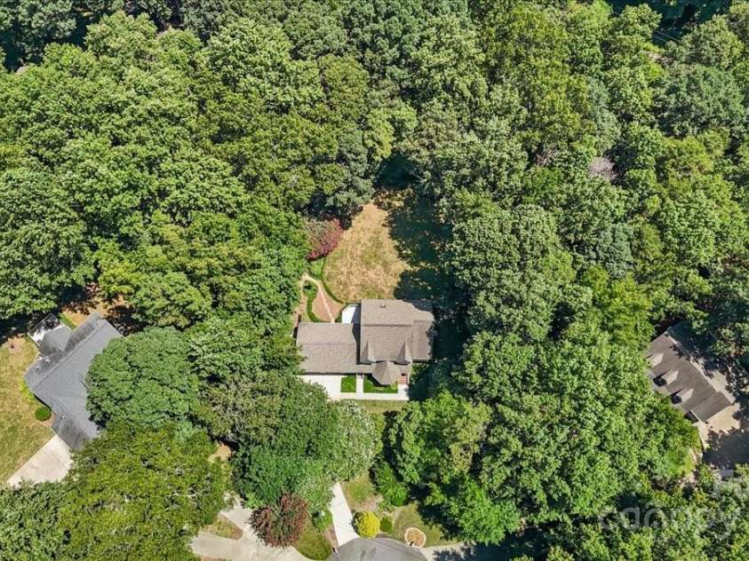 1057 Red Bird Court, Randleman, NC 27317.  MLS# CAR4286623, YatesRealty ID 28839. 