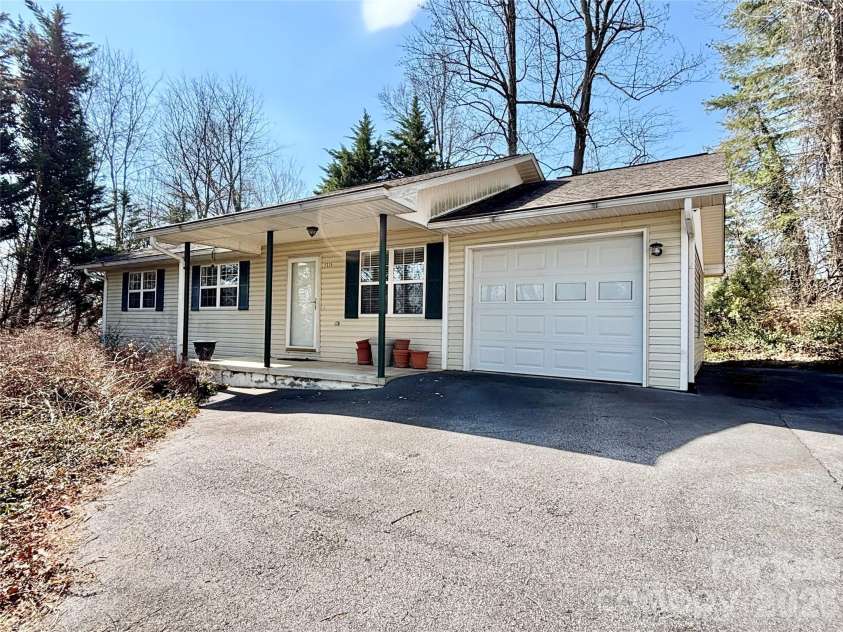 2335 Greater Druid Hills Boulevard, Hendersonville, NC 28791.  MLS# CAR4352048, YatesRealty ID 2884. 