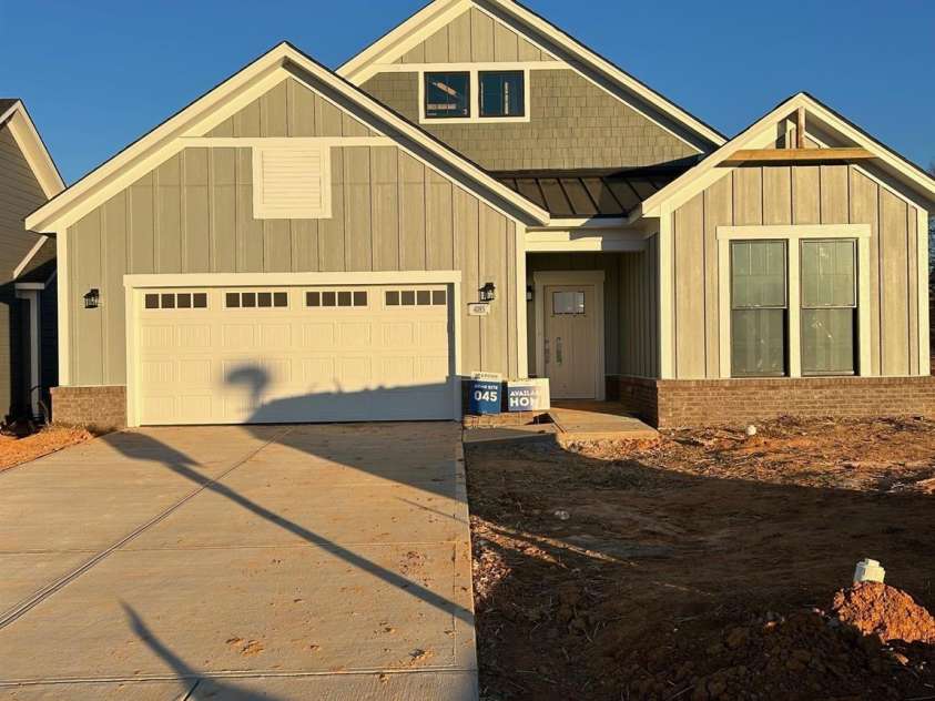 4185 Creek Bridge Circle, Charlotte, NC 28213.  MLS# CAR4243535, YatesRealty ID 2884. 