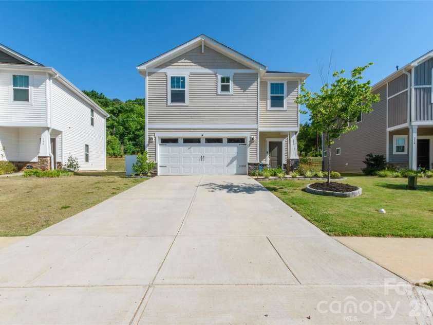 380 Olympia Way, York, SC 29745.  MLS# CAR4385182, YatesRealty ID 28840. 