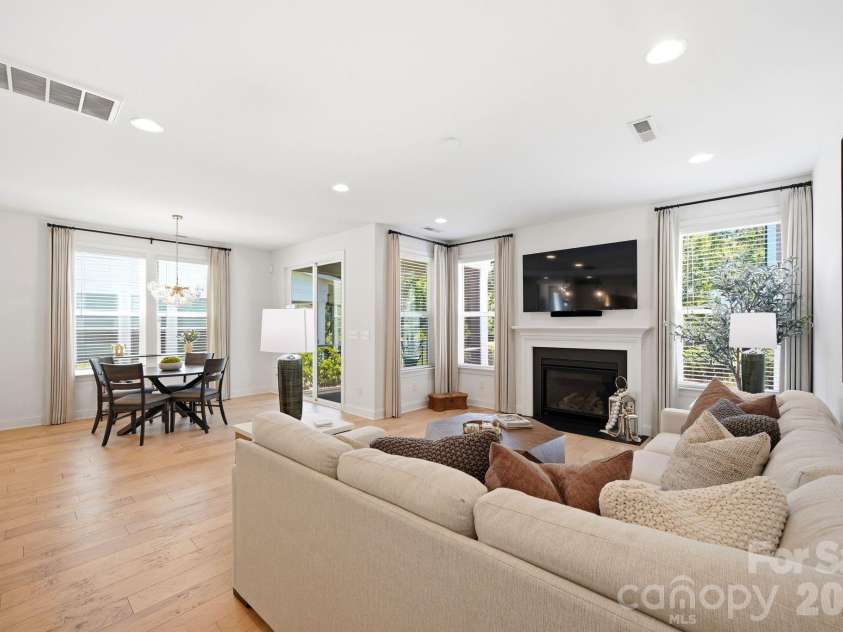 6008 Corbin Woods Court, Charlotte, NC 28226.  MLS# CAR4389811, YatesRealty ID 28842. 