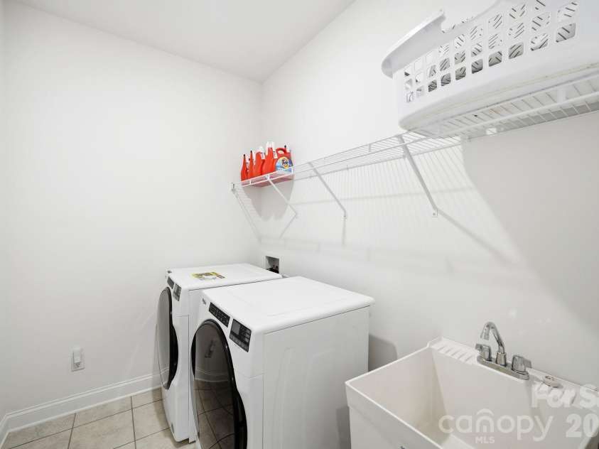 6008 Corbin Woods Court, Charlotte, NC 28226.  MLS# CAR4389811, YatesRealty ID 28842. 