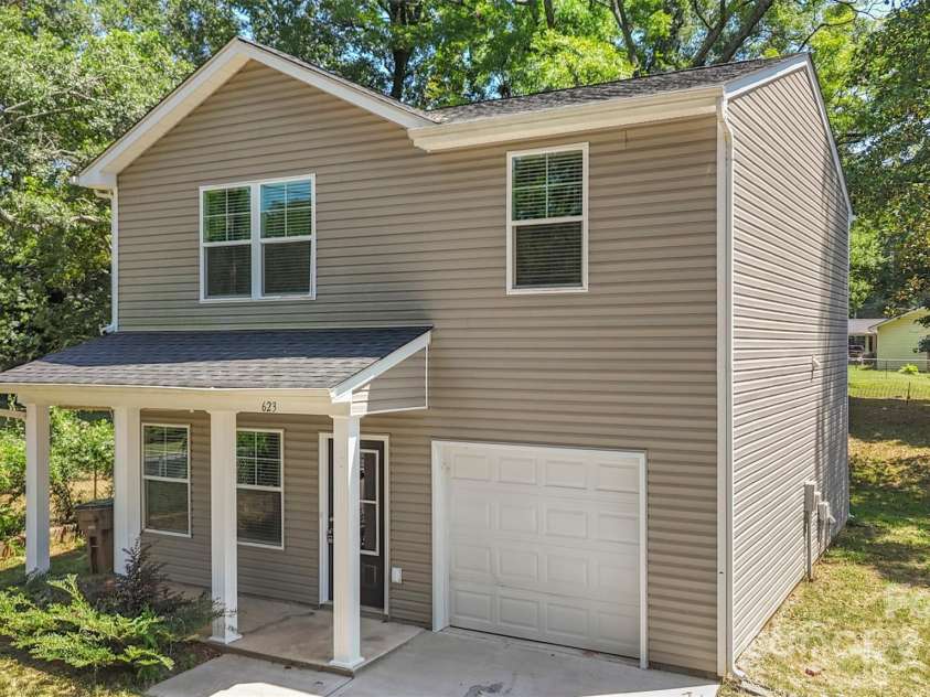 623 Hillcrest Drive, Shelby, NC 28150.  MLS# CAR4286452, YatesRealty ID 28842. 