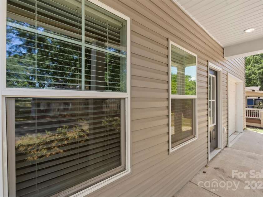 623 Hillcrest Drive, Shelby, NC 28150.  MLS# CAR4286452, YatesRealty ID 28842. 