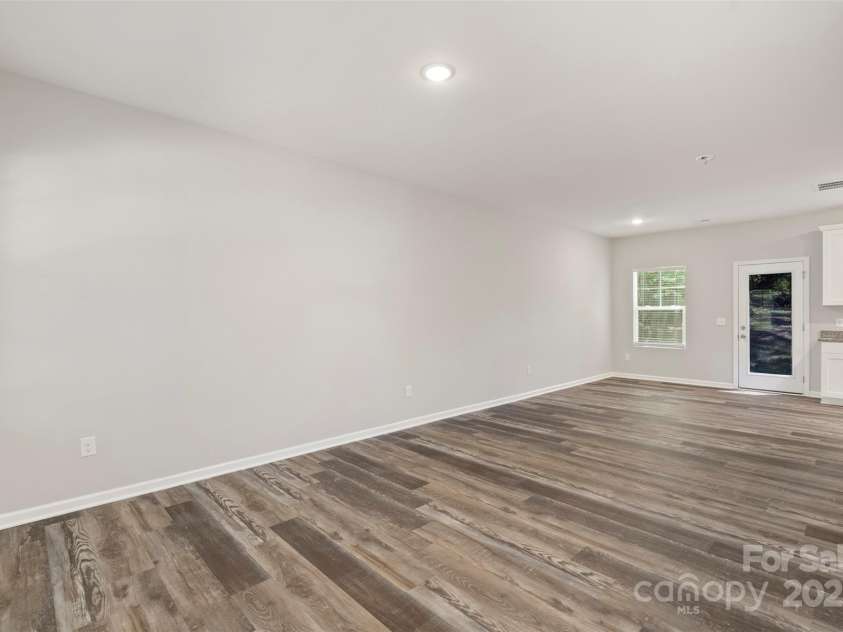 623 Hillcrest Drive, Shelby, NC 28150.  MLS# CAR4286452, YatesRealty ID 28842. 