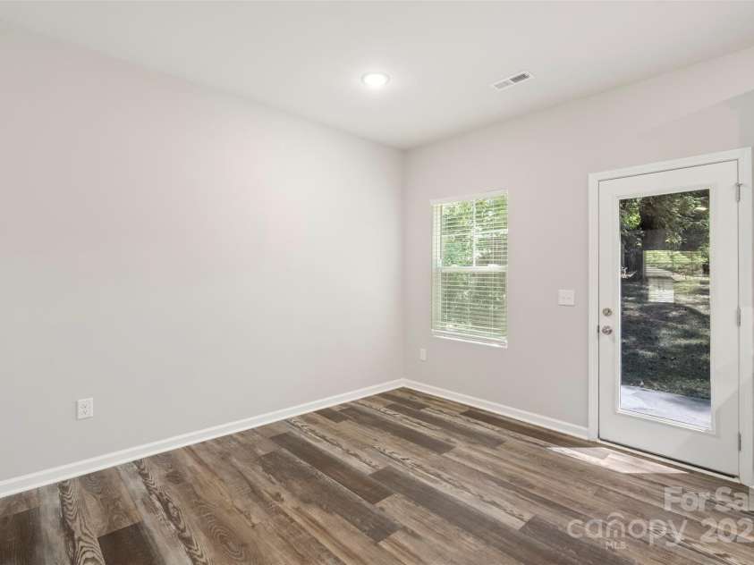 623 Hillcrest Drive, Shelby, NC 28150.  MLS# CAR4286452, YatesRealty ID 28842. 