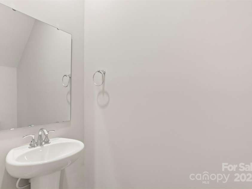 623 Hillcrest Drive, Shelby, NC 28150.  MLS# CAR4286452, YatesRealty ID 28842. 