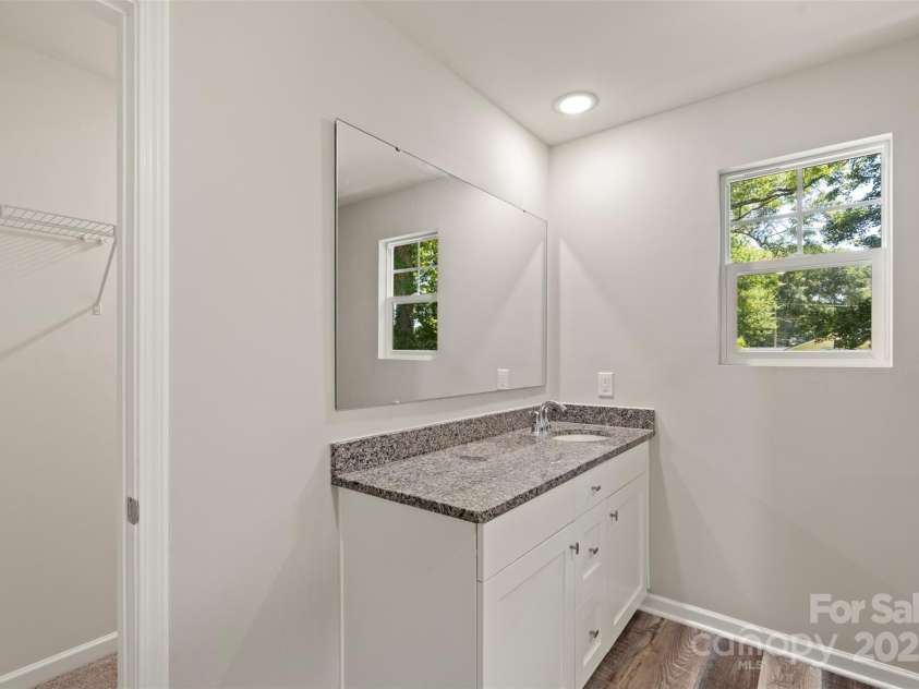 623 Hillcrest Drive, Shelby, NC 28150.  MLS# CAR4286452, YatesRealty ID 28842. 