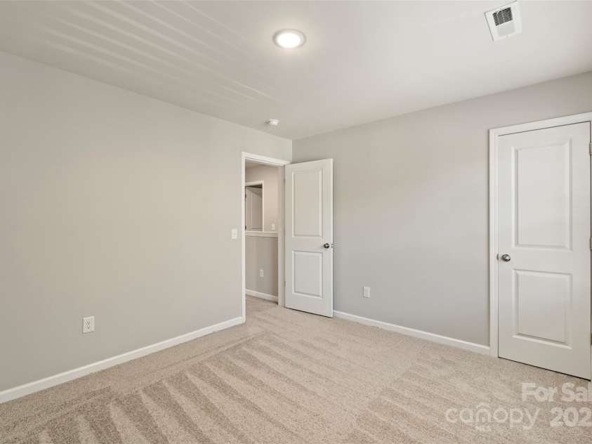 623 Hillcrest Drive, Shelby, NC 28150.  MLS# CAR4286452, YatesRealty ID 28842. 