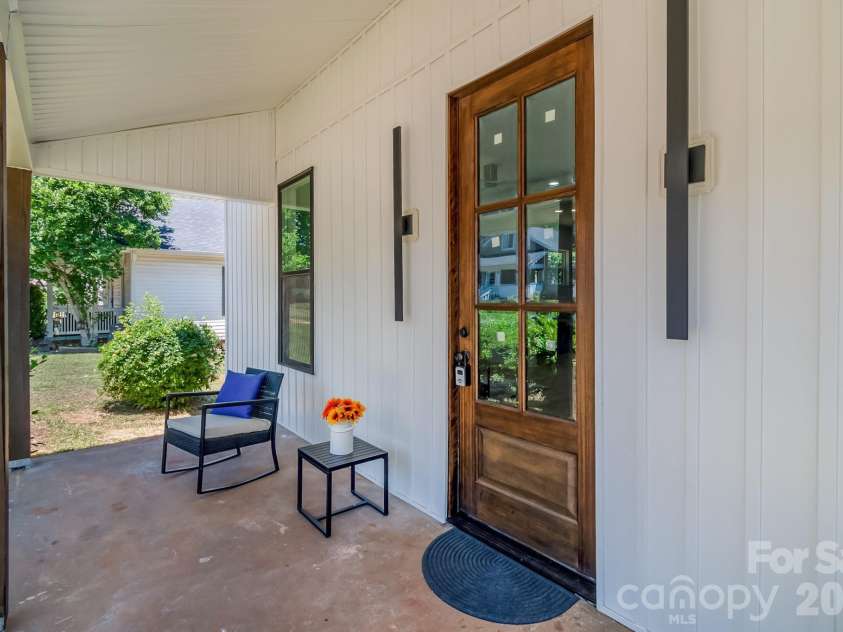 404 Community Street, Rock Hill, SC 29730.  MLS# CAR4381452, YatesRealty ID 28846. 