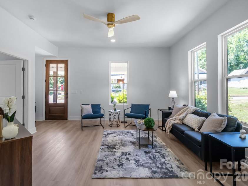 404 Community Street, Rock Hill, SC 29730.  MLS# CAR4381452, YatesRealty ID 28846. 