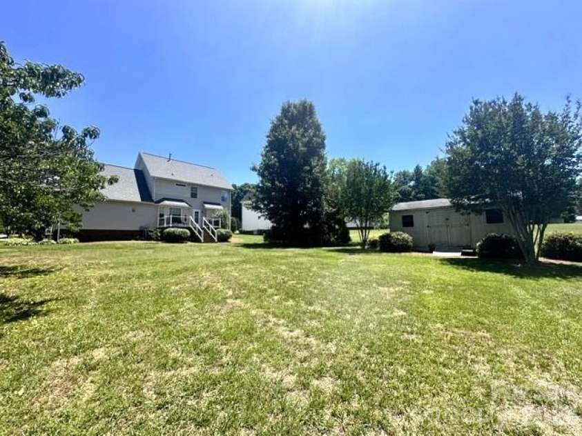 246 Maple Ridge Circle, Salisbury, NC 28147.  MLS# CAR4390588, YatesRealty ID 28849. 