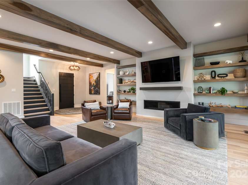 320 Flowering Vine Court, Asheville, NC 28803.  MLS# CAR4282036, YatesRealty ID 28849. 