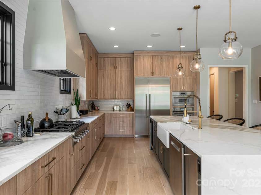 320 Flowering Vine Court, Asheville, NC 28803.  MLS# CAR4282036, YatesRealty ID 28849. 