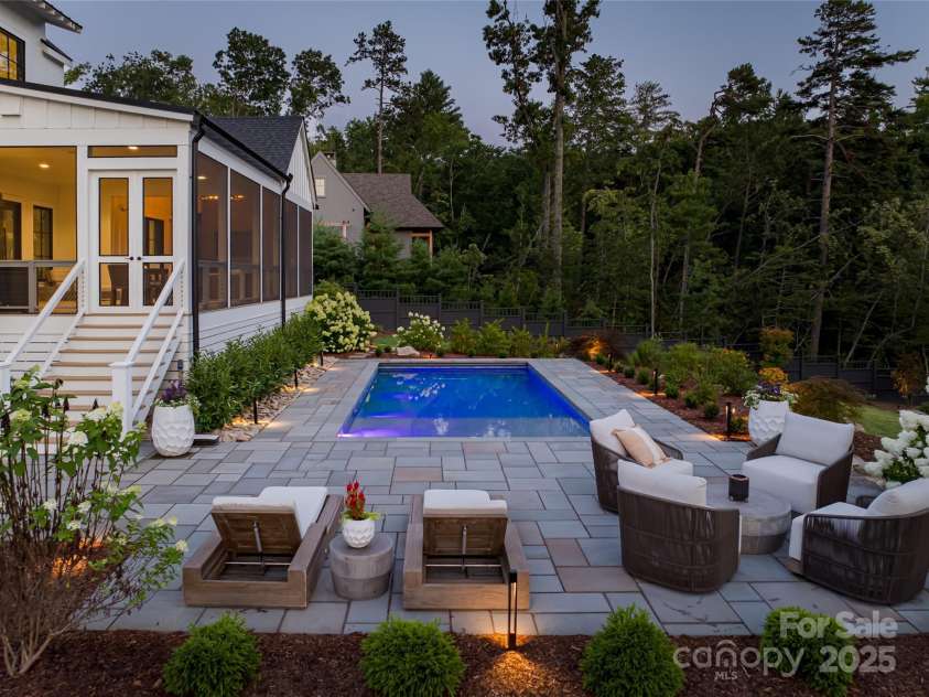 320 Flowering Vine Court, Asheville, NC 28803.  MLS# CAR4282036, YatesRealty ID 28849. 