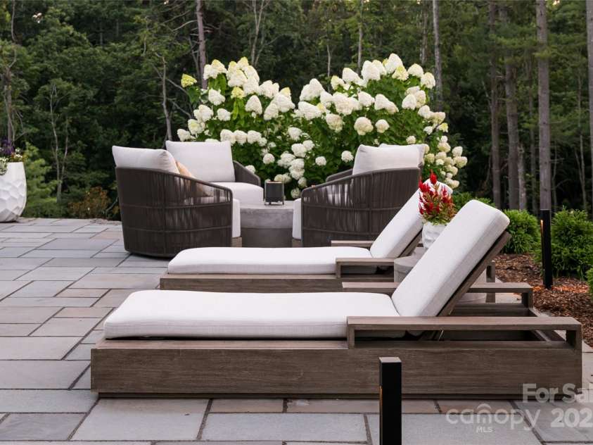 320 Flowering Vine Court, Asheville, NC 28803.  MLS# CAR4282036, YatesRealty ID 28849. 