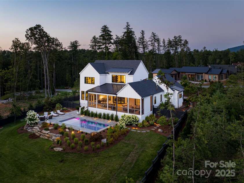 320 Flowering Vine Court, Asheville, NC 28803.  MLS# CAR4282036, YatesRealty ID 28849. 