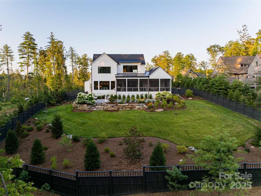 320 Flowering Vine Court, Asheville, NC 28803.  MLS# CAR4282036, YatesRealty ID 28849. 