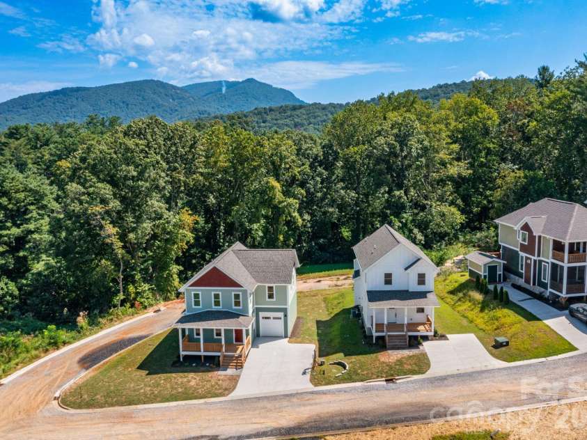 33 Loblolly Lane, Asheville, NC 28803.  MLS# CAR4228799, YatesRealty ID 2885. Aerial Image