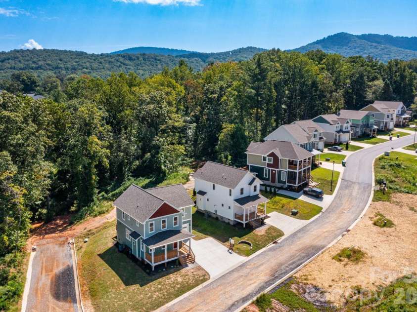 33 Loblolly Lane, Asheville, NC 28803.  MLS# CAR4228799, YatesRealty ID 2885. Aerial Image