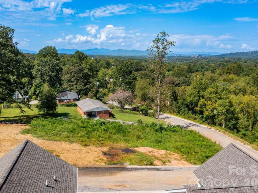 33 Loblolly Lane, Asheville, NC 28803.  MLS# CAR4228799, YatesRealty ID 2885. Aerial Image
