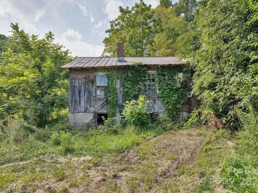 5407 Gerton Highway, Gerton, NC 28735.  MLS# CAR4176262, YatesRealty ID 2885. Abandoned house on 2nd parcel (5453 Gerton Hwy)