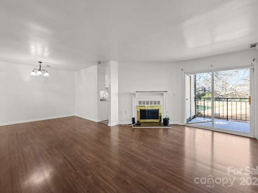 4902 Spring Lake Drive, Charlotte, NC 28212.  MLS# CAR4281249, YatesRealty ID 28850. 