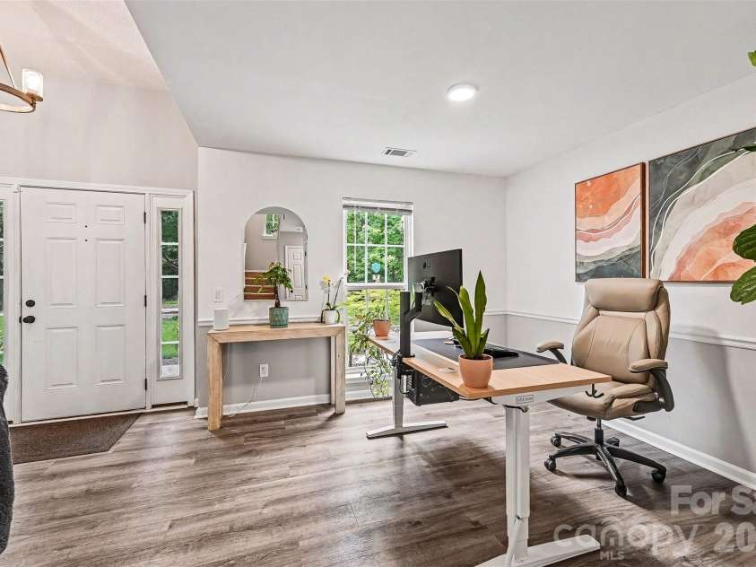 6752 Allness Glen Lane, Charlotte, NC 28269.  MLS# CAR4376482, YatesRealty ID 28852. 
