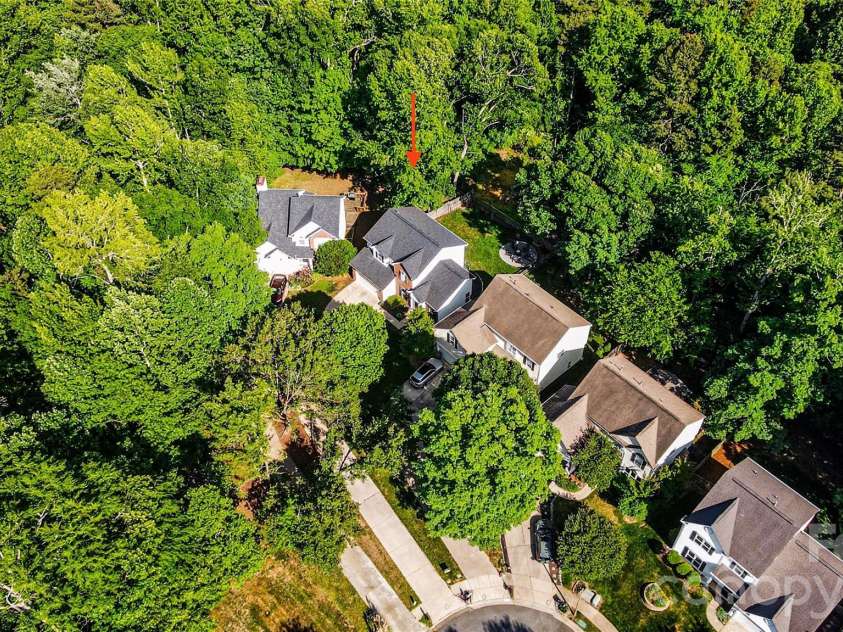 6752 Allness Glen Lane, Charlotte, NC 28269.  MLS# CAR4376482, YatesRealty ID 28852. 