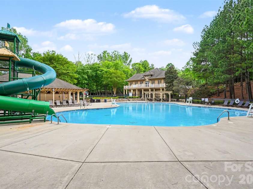 6752 Allness Glen Lane, Charlotte, NC 28269.  MLS# CAR4376482, YatesRealty ID 28852. 