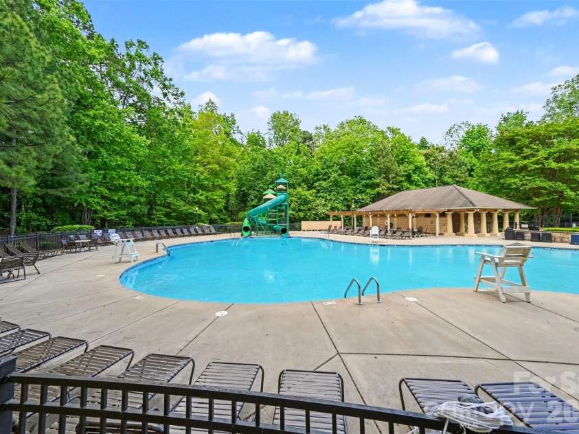 6752 Allness Glen Lane, Charlotte, NC 28269.  MLS# CAR4376482, YatesRealty ID 28852. 