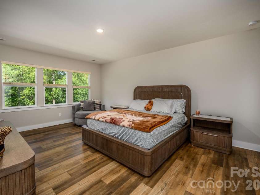 114 Glencoe Lane, Mooresville, NC 28117.  MLS# CAR4364919, YatesRealty ID 28853. Primary Bedroom