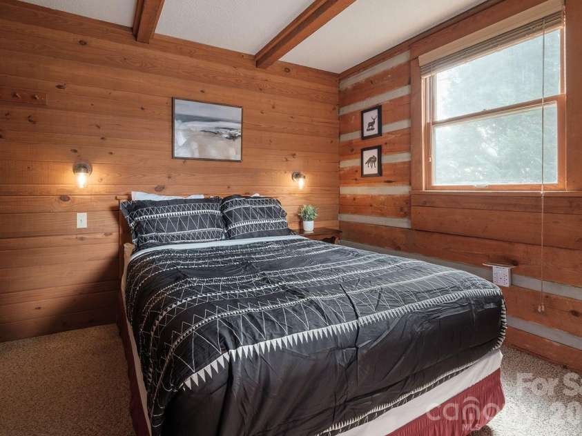 658 Biltmore Circle, Bryson City, NC 28713.  MLS# CAR4388547, YatesRealty ID 28854. Queen Bed secondary bedroom