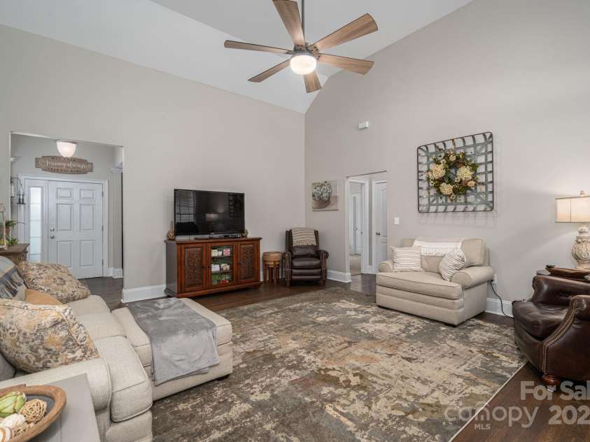 7988 Golf Course Drive, Denver, NC 28037.  MLS# CAR4269916, YatesRealty ID 28855. 