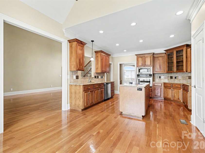 4710 Pimlico Lane, Waxhaw, NC 28173.  MLS# CAR4388493, YatesRealty ID 28857. 
