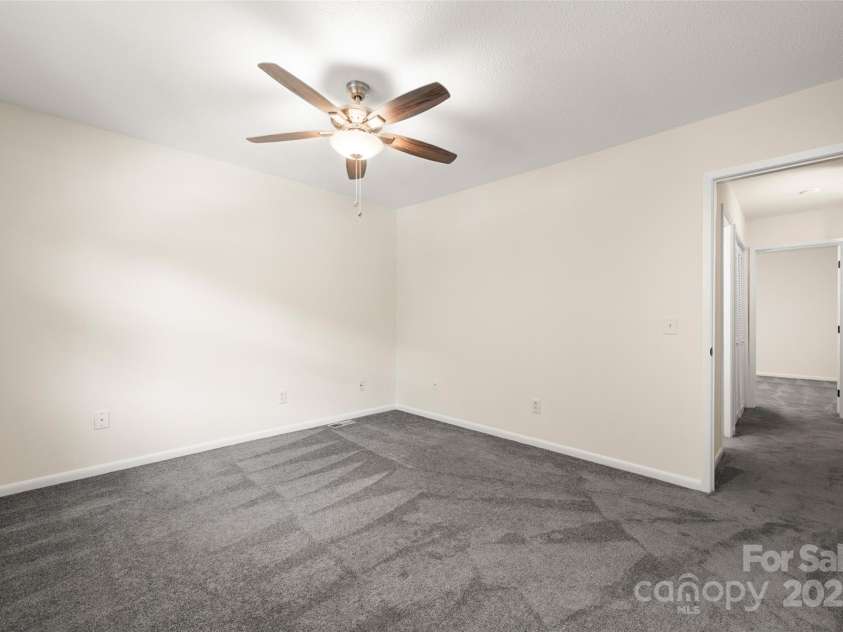 6013 Heath Valley Road, Charlotte, NC 28210.  MLS# CAR4276704, YatesRealty ID 28858. 