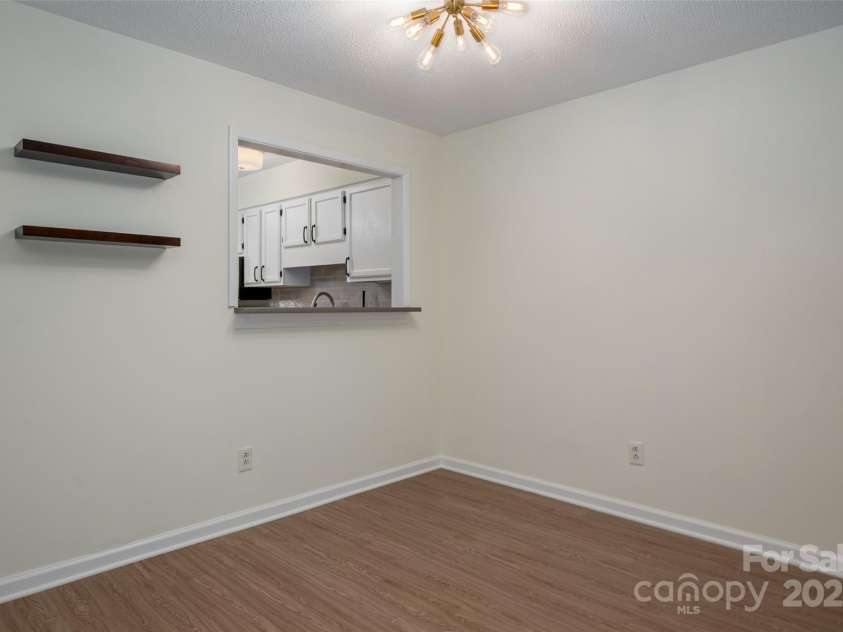 6013 Heath Valley Road, Charlotte, NC 28210.  MLS# CAR4276704, YatesRealty ID 28858. 