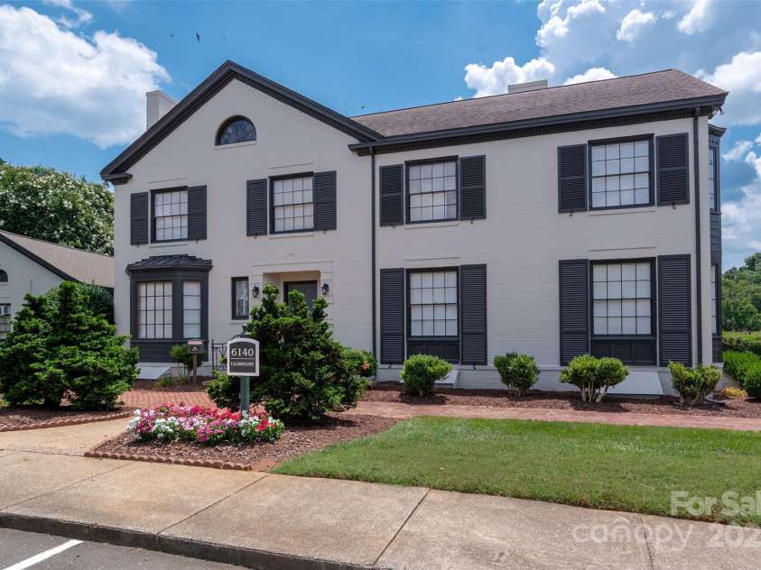 6013 Heath Valley Road, Charlotte, NC 28210.  MLS# CAR4276704, YatesRealty ID 28858. Club House