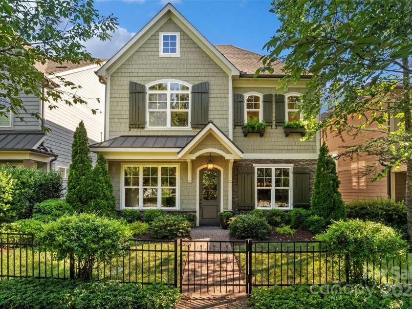 115 Boyce Road, Charlotte, NC 28211.  MLS# CAR4276477, YatesRealty ID 28859. 