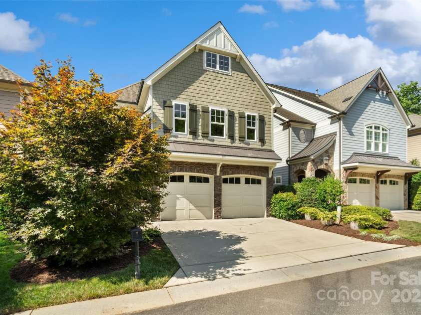 115 Boyce Road, Charlotte, NC 28211.  MLS# CAR4276477, YatesRealty ID 28859. 